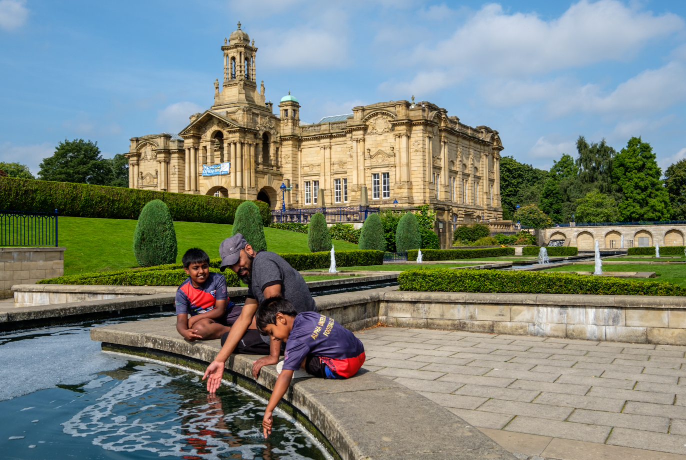 Cartwright Hall Lister Park (c) Phillip Jackson